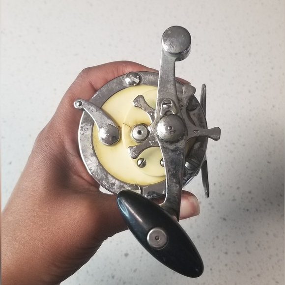 Vintage Garcia Mitchell 600A Trolling Fishing Reel Made in France - Picture 7 of 16